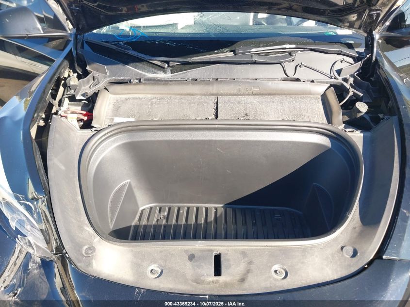 2023 Tesla Model Y Awd/Long Range Dual Motor All-Wheel Drive VIN: 7SAYGAEE1PF911557 Lot: 43369234