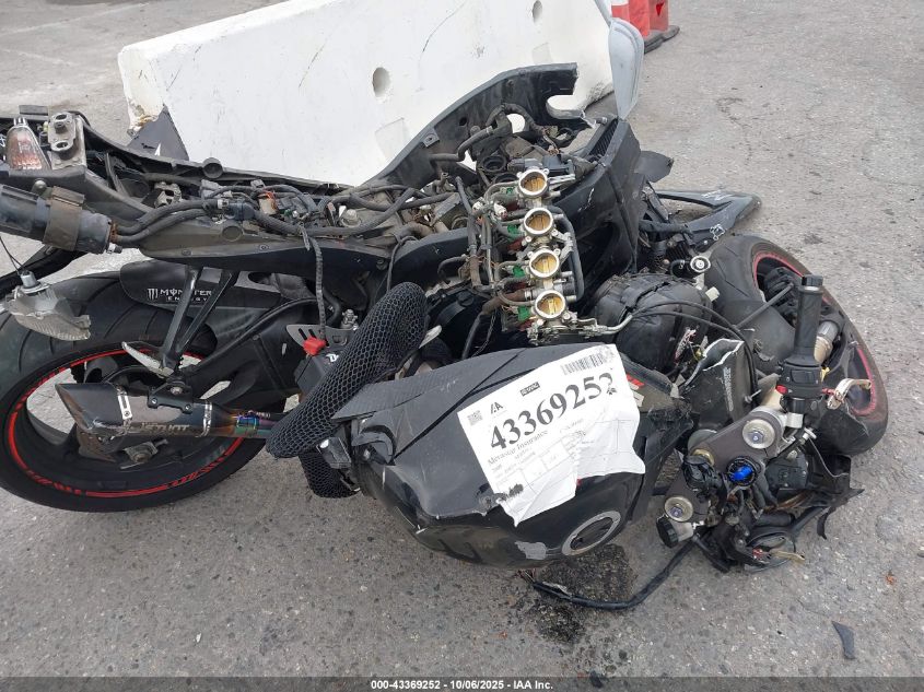 2009 Suzuki Gsx-R600 VIN: JS1GN7EA992102998 Lot: 43369252