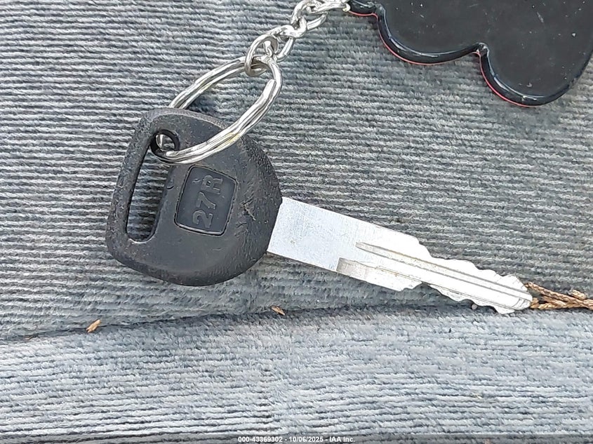 1997 Honda Accord VIN: 1HGCB5635VA037872 Lot: 43369302