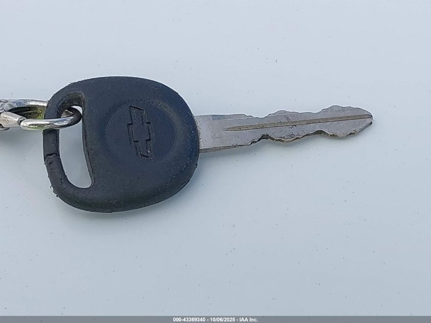 2001 Chevrolet Silverado 1500 Ls VIN: 2GCEC19T811324075 Lot: 43369340