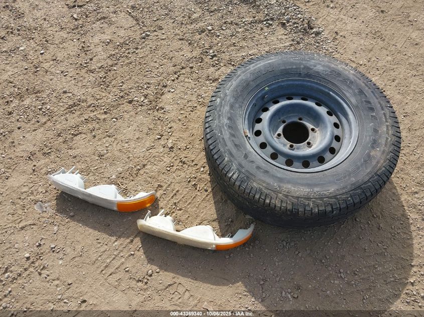 2001 Chevrolet Silverado 1500 Ls VIN: 2GCEC19T811324075 Lot: 43369340