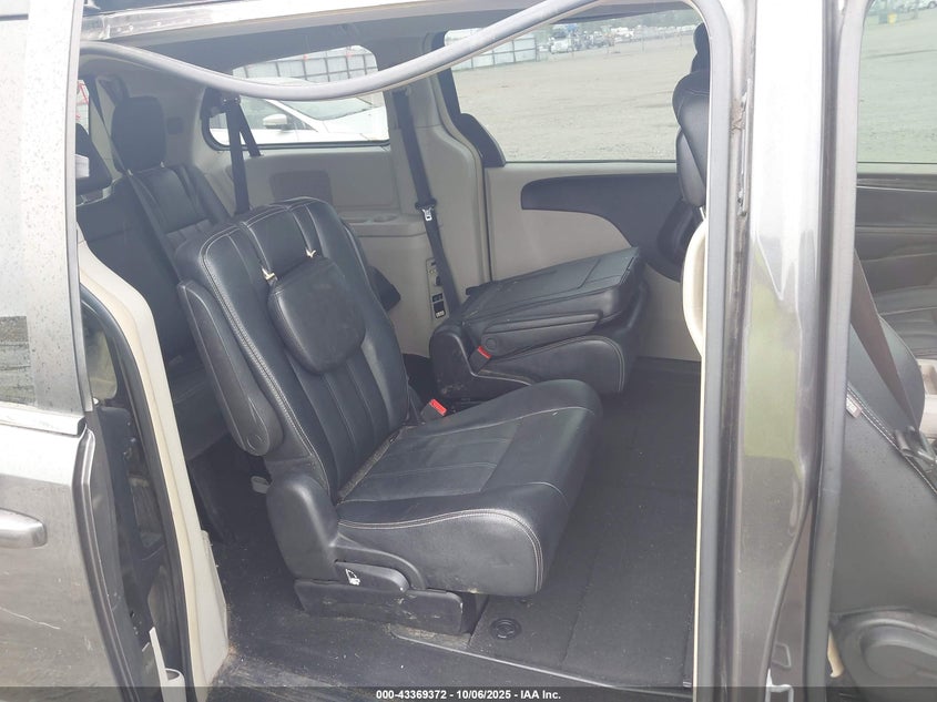 2016 Chrysler Town & Country Touring VIN: 2C4RC1BG0GR286768 Lot: 43369372