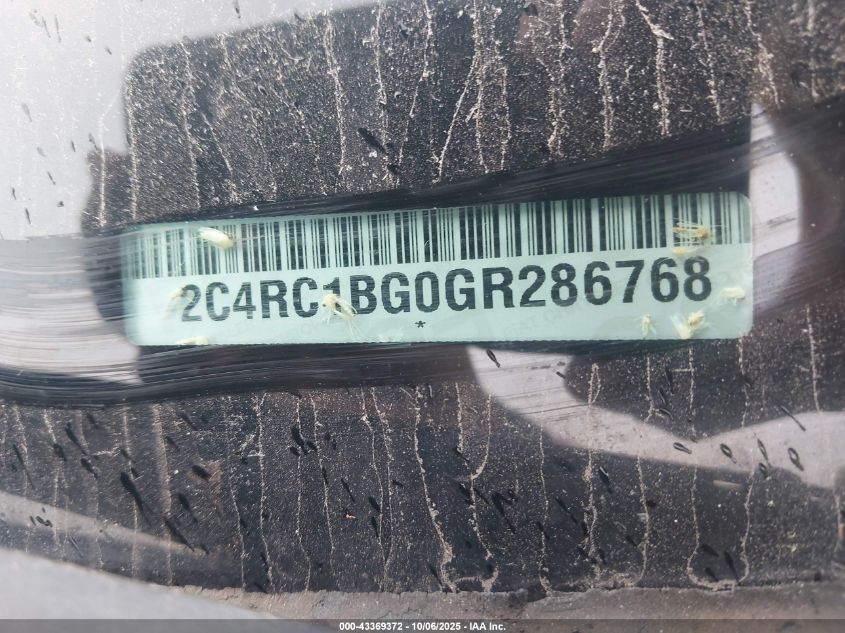 2016 Chrysler Town & Country Touring VIN: 2C4RC1BG0GR286768 Lot: 43369372