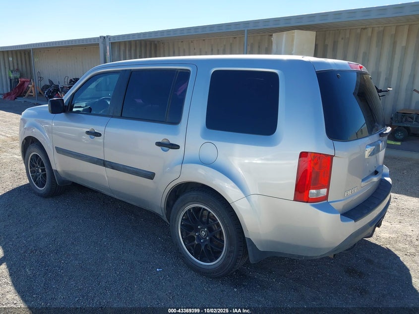 2015 HONDA PILOT LX - 5FNYF4H27FB005091
