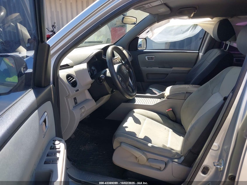 2015 HONDA PILOT LX - 5FNYF4H27FB005091