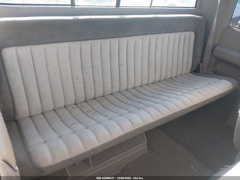 1994 Chevrolet Gmt-400 K2500 VIN: 2GCFK29K4R1206850 Lot: 43369437