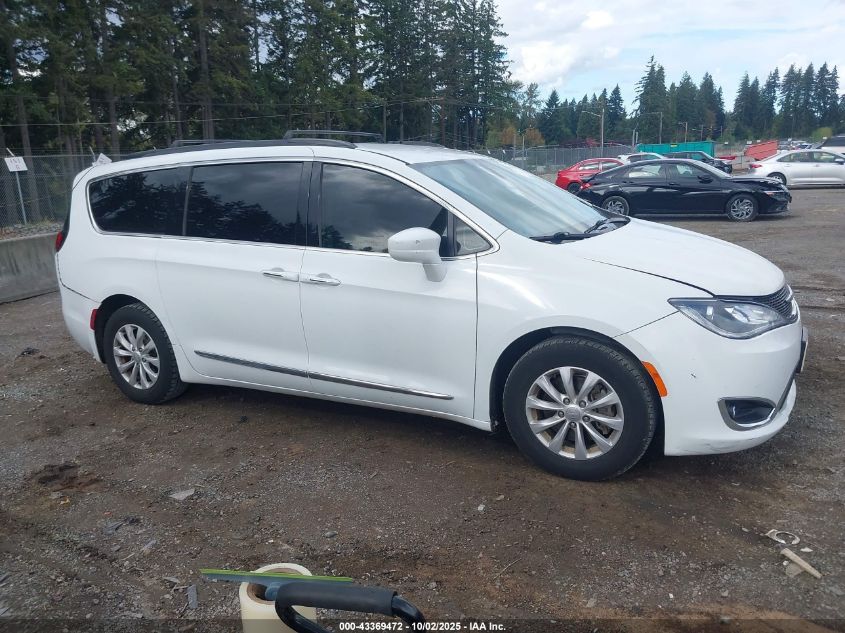 2017 Chrysler Pacifica Touring-L VIN: 2C4RC1BG9HR583314 Lot: 43369472