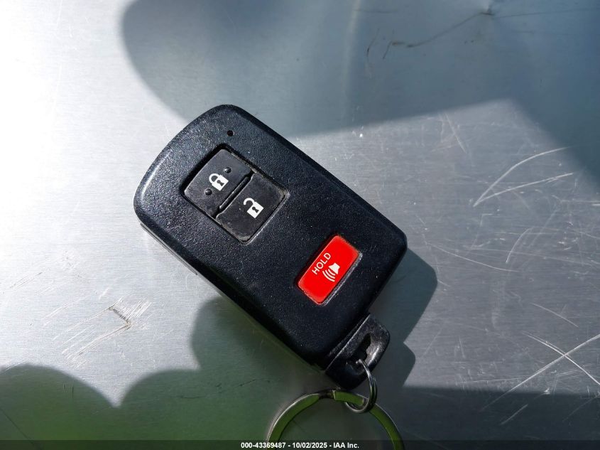 2018 Toyota Rav4 Xle VIN: 2T3WFREVXJW461110 Lot: 43369487