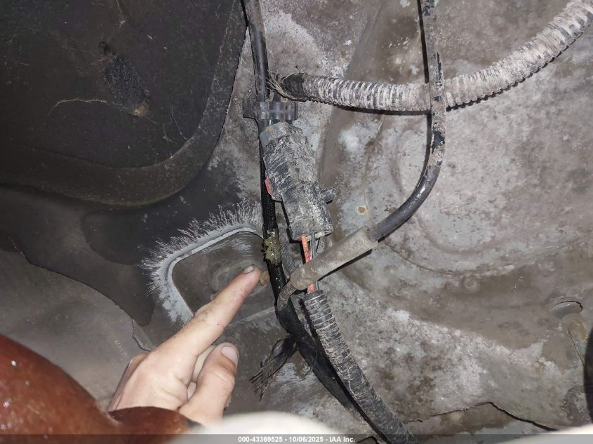 1998 Jeep Grand Cherokee Laredo VIN: 1J4GZ58SXWC181939 Lot: 43369525