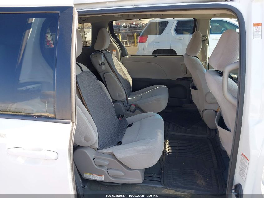 2017 Toyota Sienna Le 8 Passenger VIN: 5TDKZ3DC1HS788297 Lot: 43369547