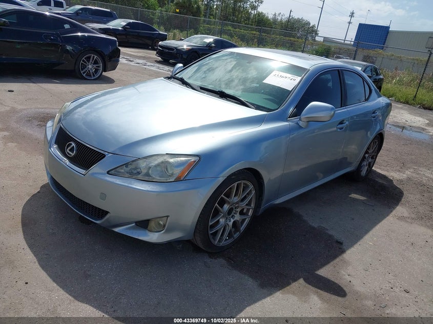 JTHBK262282078706 2008 LEXUS IS photo no. 2