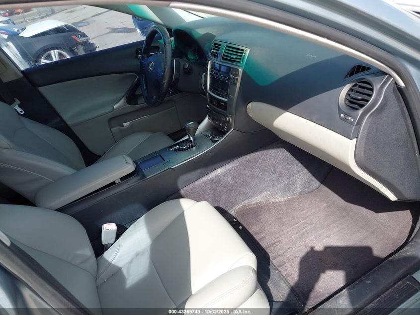 JTHBK262282078706 2008 LEXUS IS photo no. 5