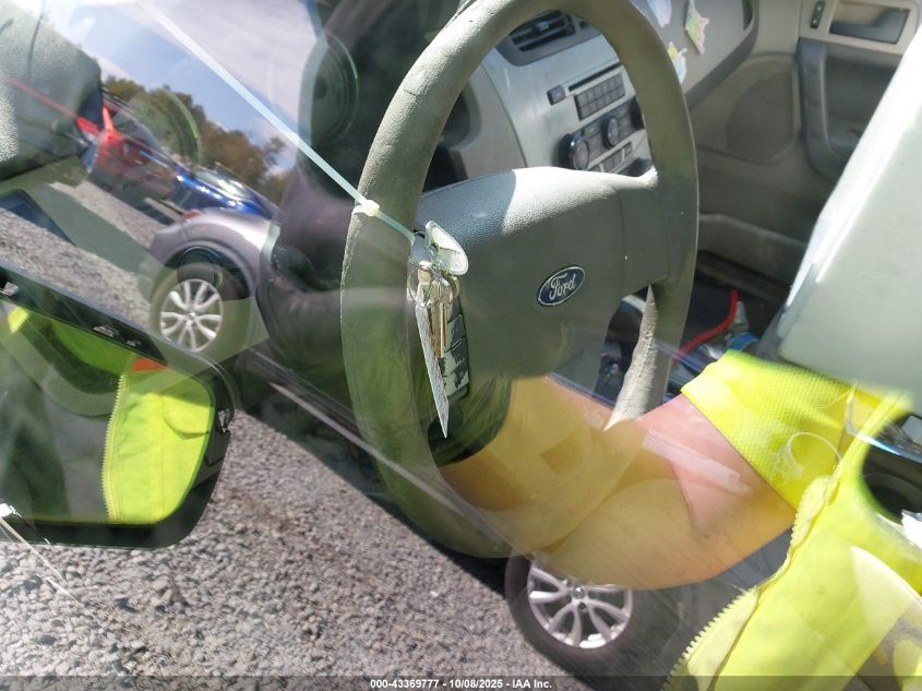 2009 Ford Focus Se VIN: 1FAHP35N29W104994 Lot: 43369777