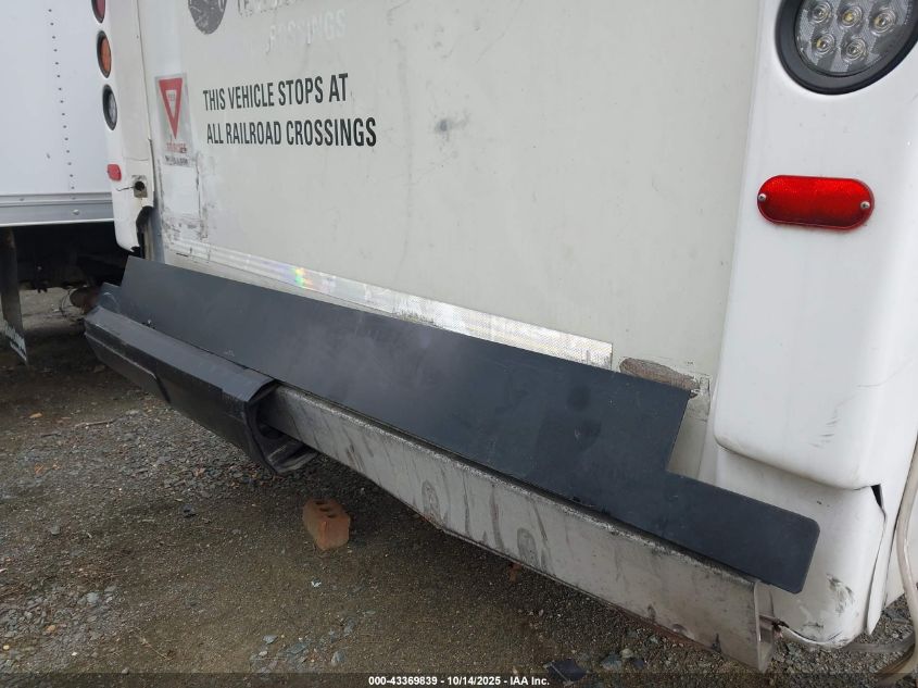 2017 Ford E-450 Cutaway VIN: 1FDFE4FSXHDC67335 Lot: 43369839