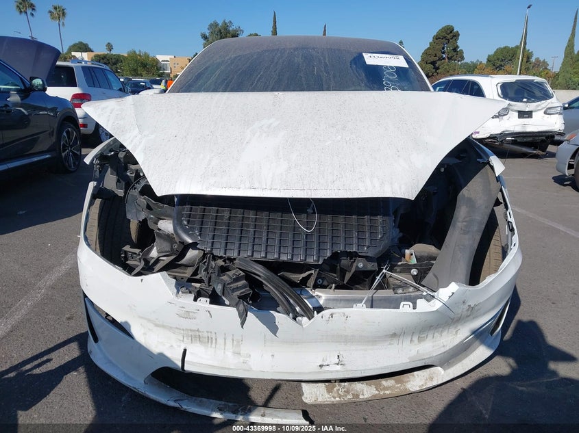 2023 Tesla Model X Dual Motor All-Wheel Drive/Standard Range VIN: 7SAXCAE50PF397062 Lot: 43369998