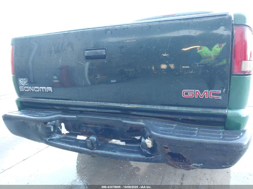 2002 GMC Sonoma Sl VIN: 1GTCS195728198821 Lot: 43370005