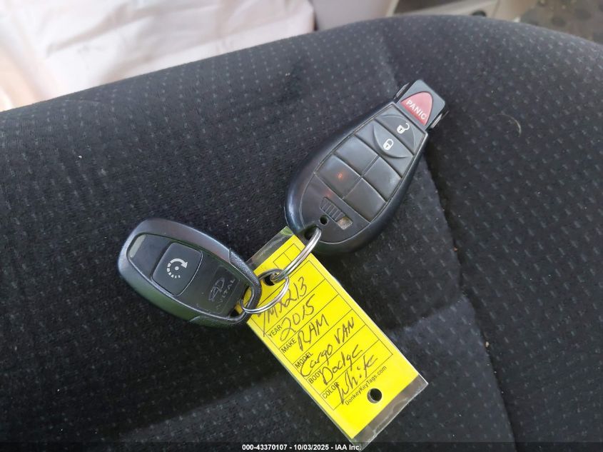 2015 Ram Cargo Tradesman VIN: 2C4JRGAG4FR532039 Lot: 43370107