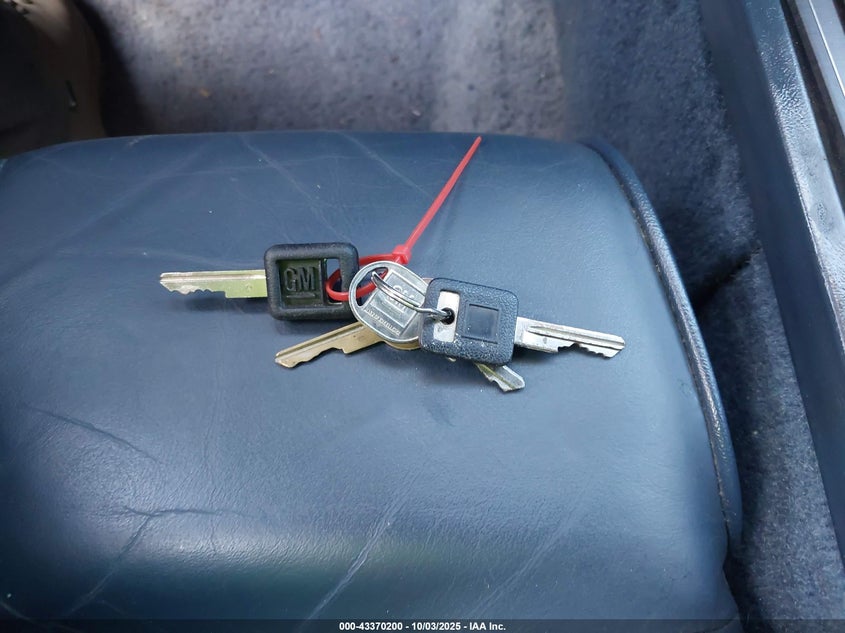 1988 Buick Riviera VIN: 1G4EZ11C5JU405576 Lot: 43370200