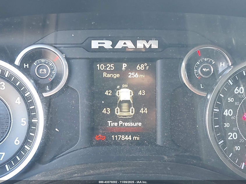 2019 Ram 1500 Big Horn/Lone Star 4X4 5'7 Box VIN: 1C6SRFFT8KN698888 Lot: 43370202