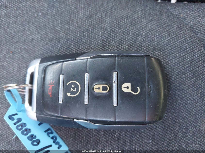 2019 Ram 1500 Big Horn/Lone Star 4X4 5'7 Box VIN: 1C6SRFFT8KN698888 Lot: 43370202