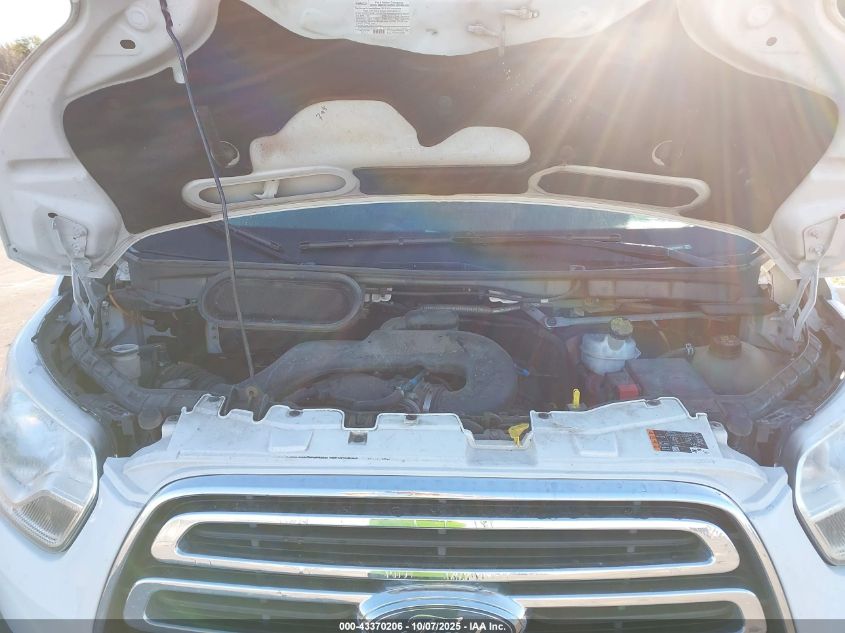 2015 Ford Transit-350 Cutaway VIN: 1FDBF8PM6FKB05617 Lot: 43370206