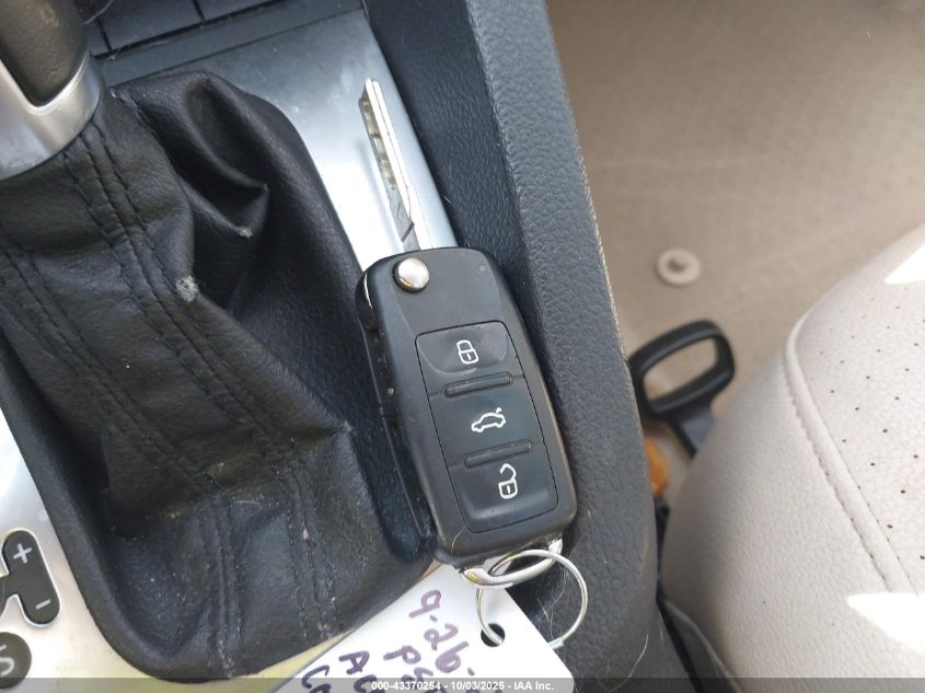 2013 Volkswagen Jetta 2.0L Tdi VIN: 3VWLL7AJ0DM284847 Lot: 43370254