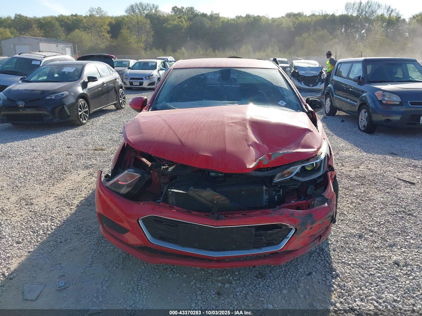 2018 CHEVROLET CRUZE LT AUTO - 1G1BE5SM1J7112041