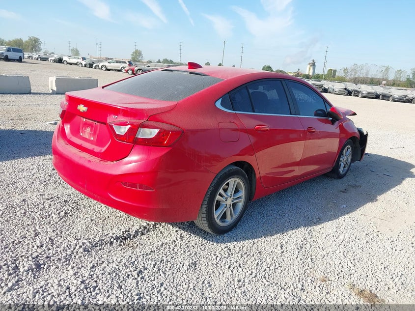 2018 CHEVROLET CRUZE LT AUTO - 1G1BE5SM1J7112041