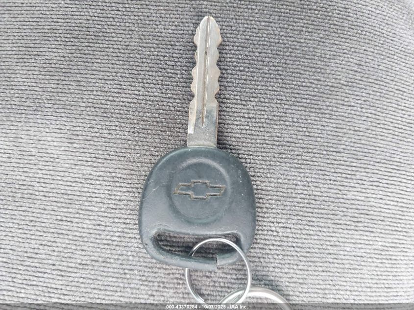 2005 Chevrolet Suburban 1500 Ls VIN: 3GNFK16Z05G217607 Lot: 43370284