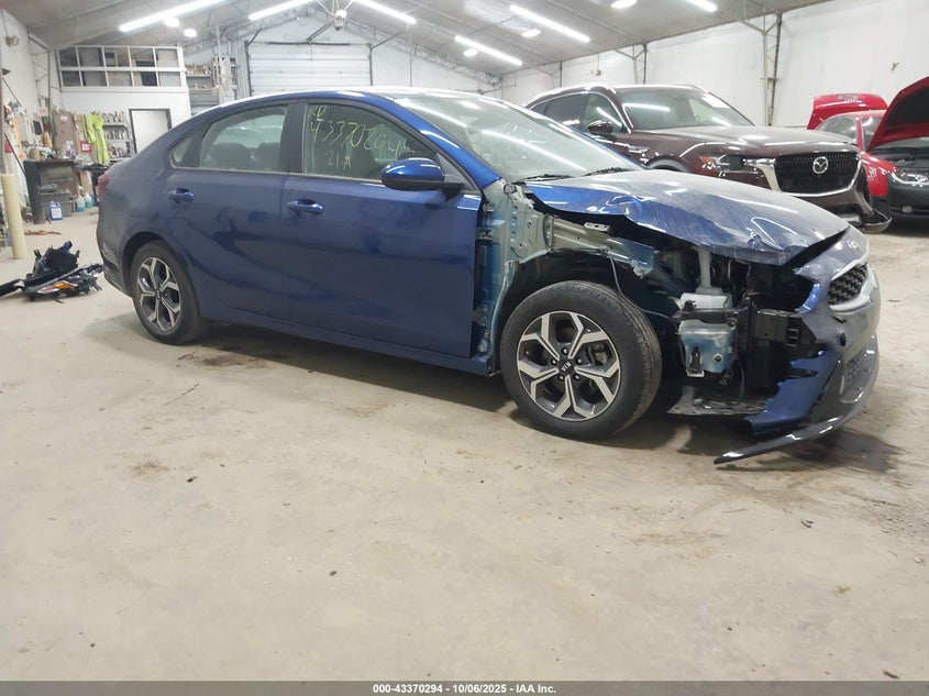 2021 KIA FORTE LXS - 3KPF24ADXME299085