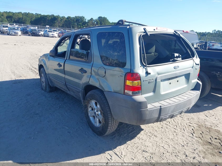 1FMYU03147KB78872 2007 FORD ESCAPE photo no. 3