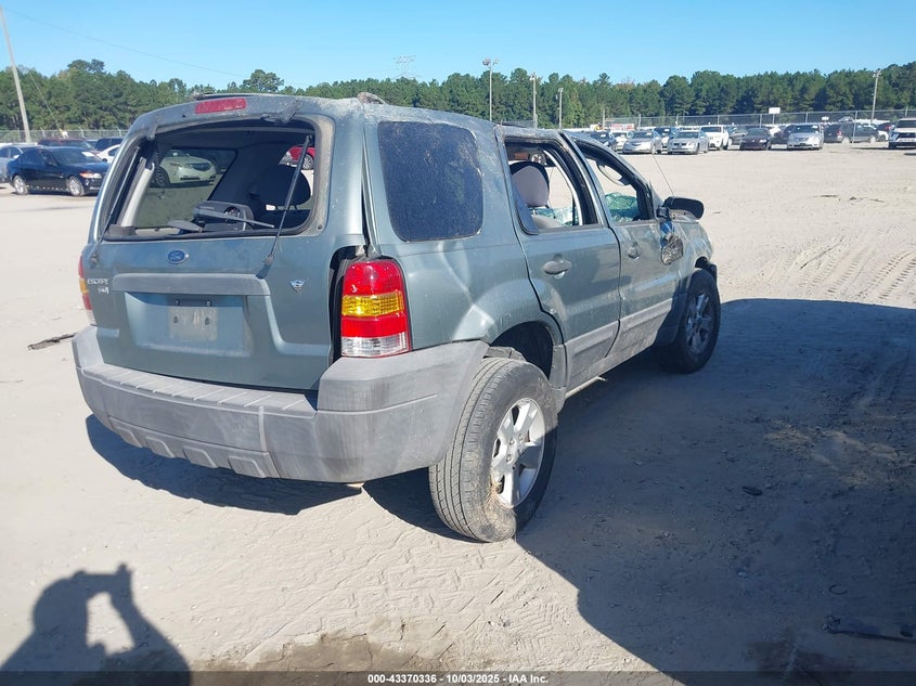 1FMYU03147KB78872 2007 FORD ESCAPE photo no. 4