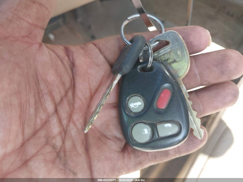 2001 Buick Park Avenue VIN: 1G4CW54K614236193 Lot: 43370371