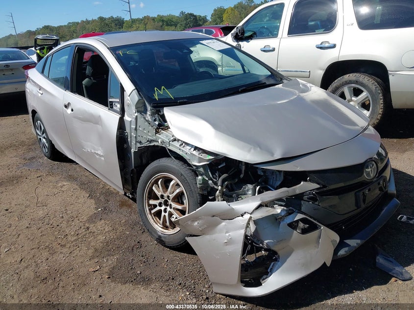 TOYOTA PRIUS PRIME XLE