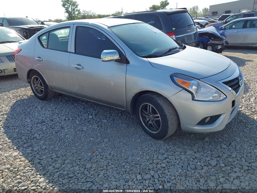 NISSAN VERSA 1.6 S+