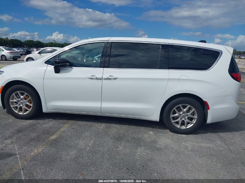 2025 Chrysler Pacifica Select VIN: 2C4RC1BG2SR520790 Lot: 43370578