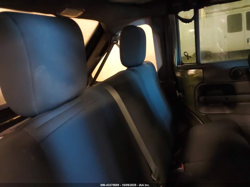 2007 Jeep Wrangler Unlimited Sahara VIN: 1J4GA59137L141913 Lot: 43370589