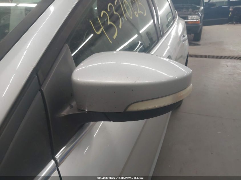 2012 Ford Focus Sel VIN: 1FAHP3H25CL174810 Lot: 43370625