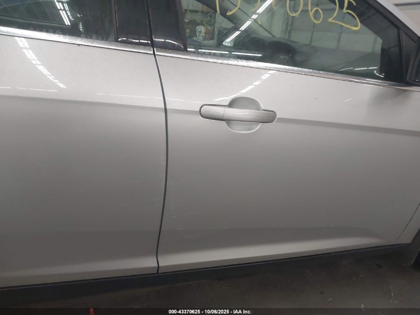 2012 Ford Focus Sel VIN: 1FAHP3H25CL174810 Lot: 43370625