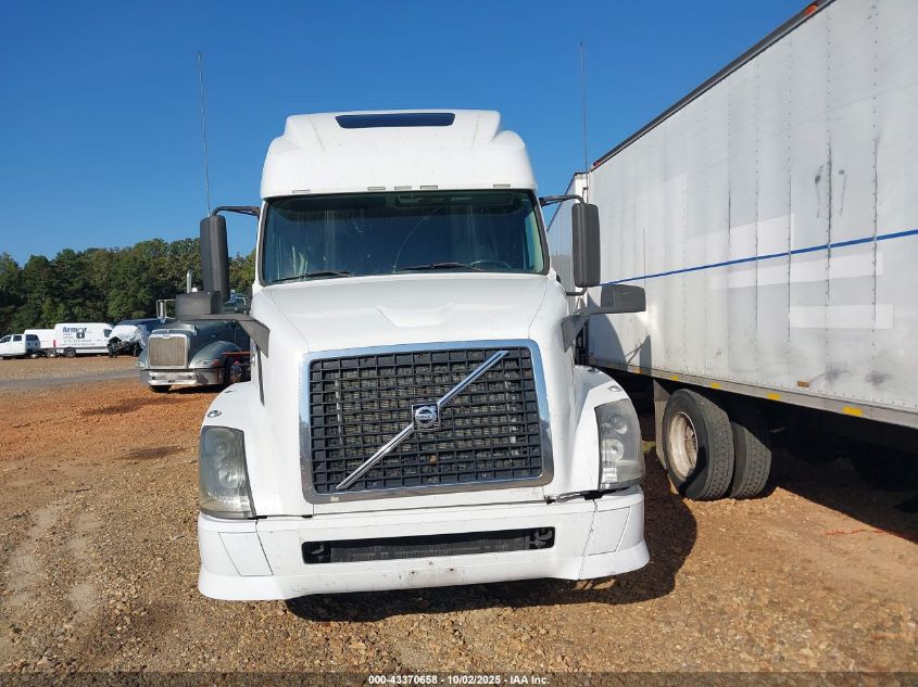 2011 Volvo Vn Vnl VIN: 4V4NC9EH2BN296908 Lot: 43370658