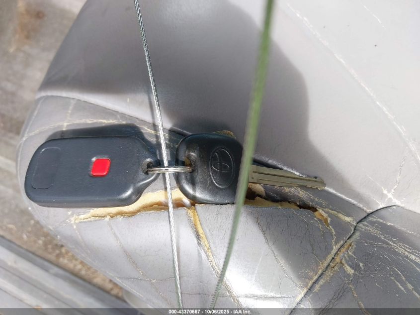 2004 Toyota 4Runner Sr5 V8 VIN: JTEZT14R440013963 Lot: 43370667