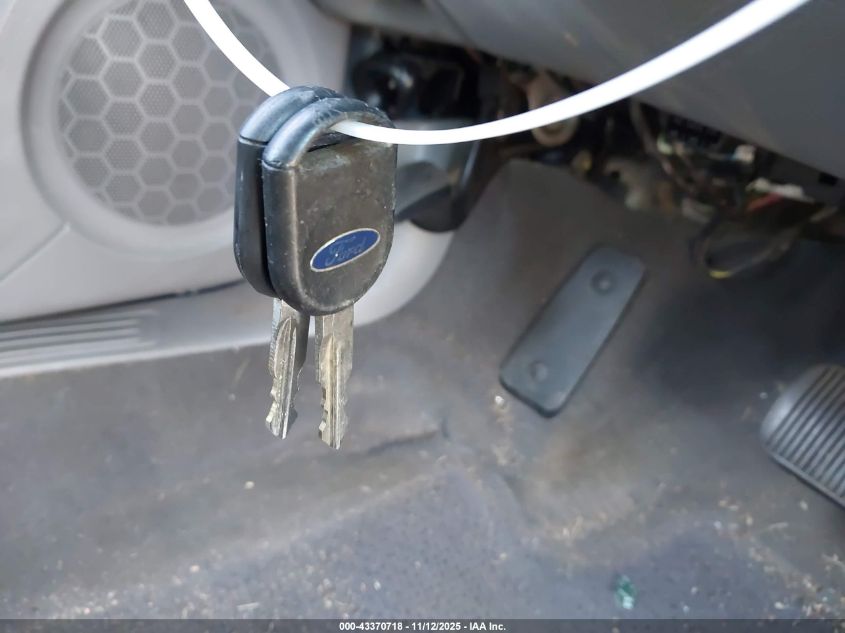 2002 Ford Taurus Lx VIN: 1FAFP52UX2A168749 Lot: 43370718