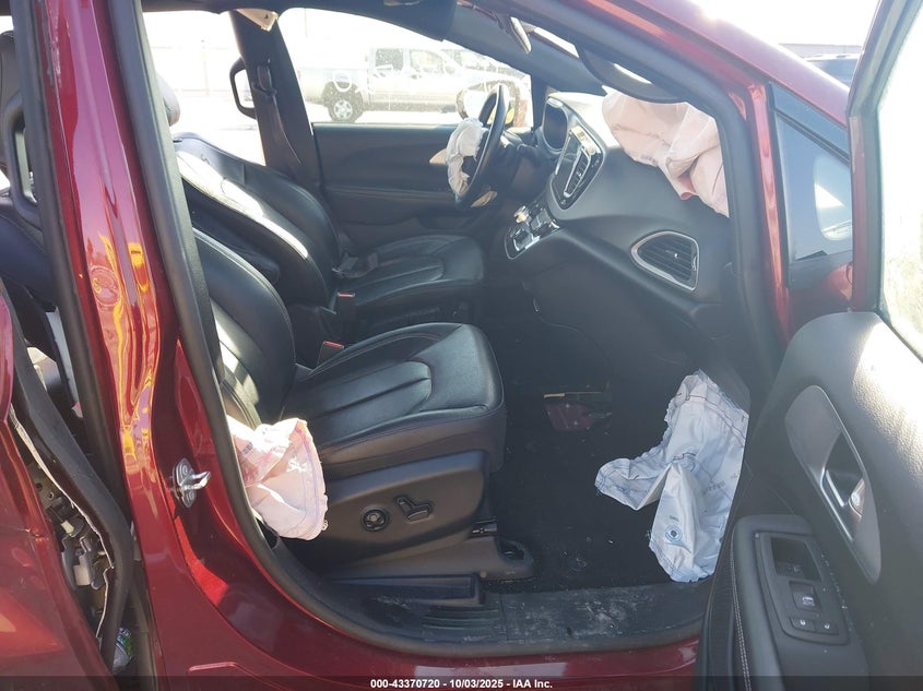 2020 Chrysler Pacifica Touring L Plus