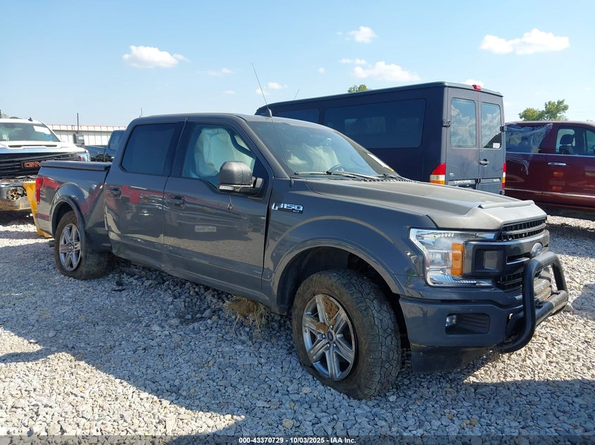 FORD F-150 XLT
