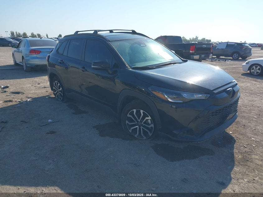 TOYOTA COROLLA CROSS SE