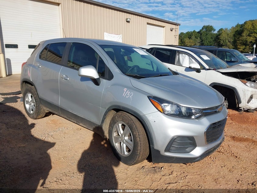 CHEVROLET TRAX FWD LS
