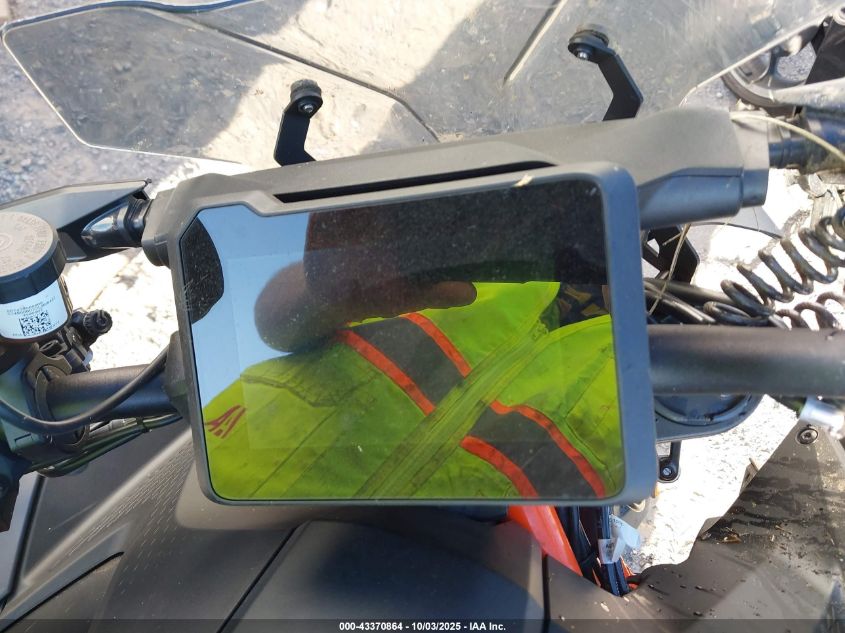 2024 Ktm 1290 Super Duke R VIN: VBKV39404RM989680 Lot: 43370864