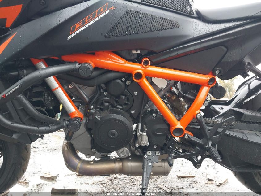 2024 Ktm 1290 Super Duke R VIN: VBKV39404RM989680 Lot: 43370864