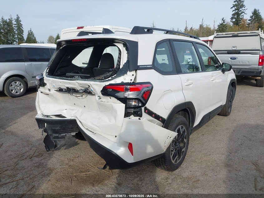 JF2SLDAC3SH425802 2025 Subaru Forester 2.5 White