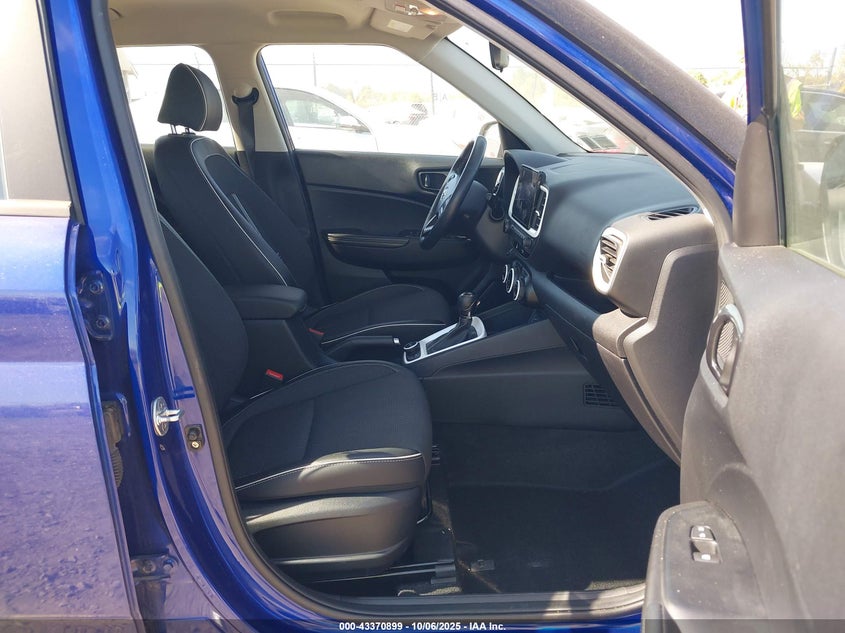 2022 HYUNDAI VENUE LIMITED KMHRC8A32NU151519